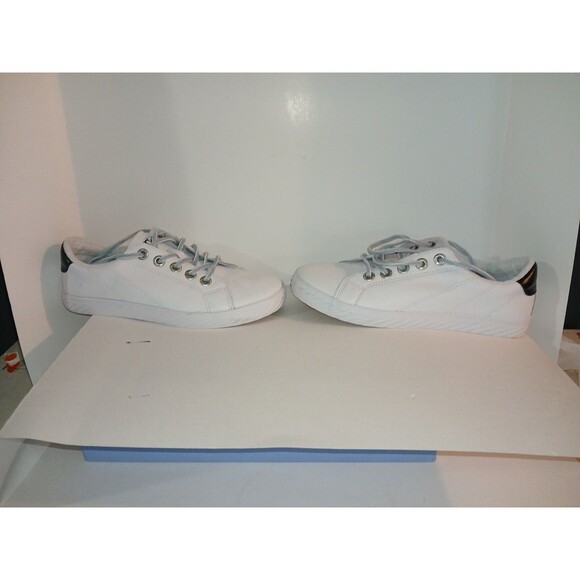 Blowfish WHITE LEATHER Blue Dov sneakers Womens 6.5 Very Nice GENTLY USED - Picture 5 of 16
